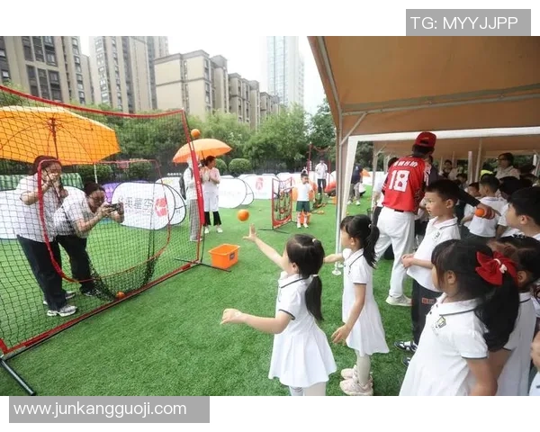 足球明星主题游乐设备推荐让孩子们尽享运动乐趣与快乐体验